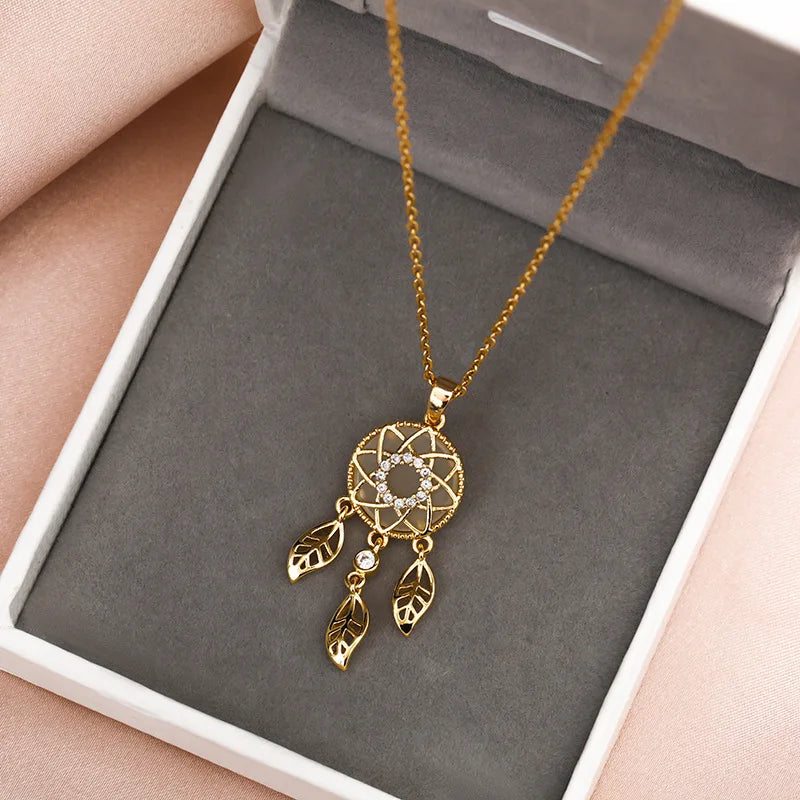 Златно дамско колие капан за сънища. Обява номер 90