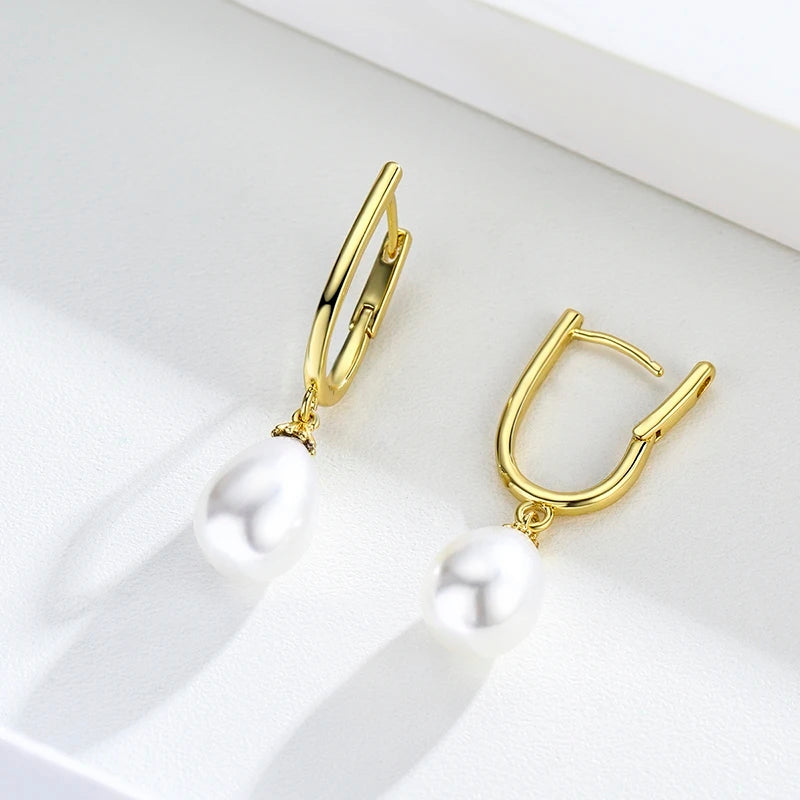 Златни дамски обеци с перли