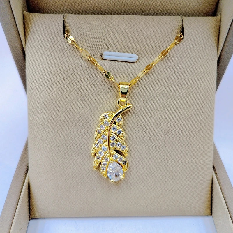 Златни дамско колие листенце