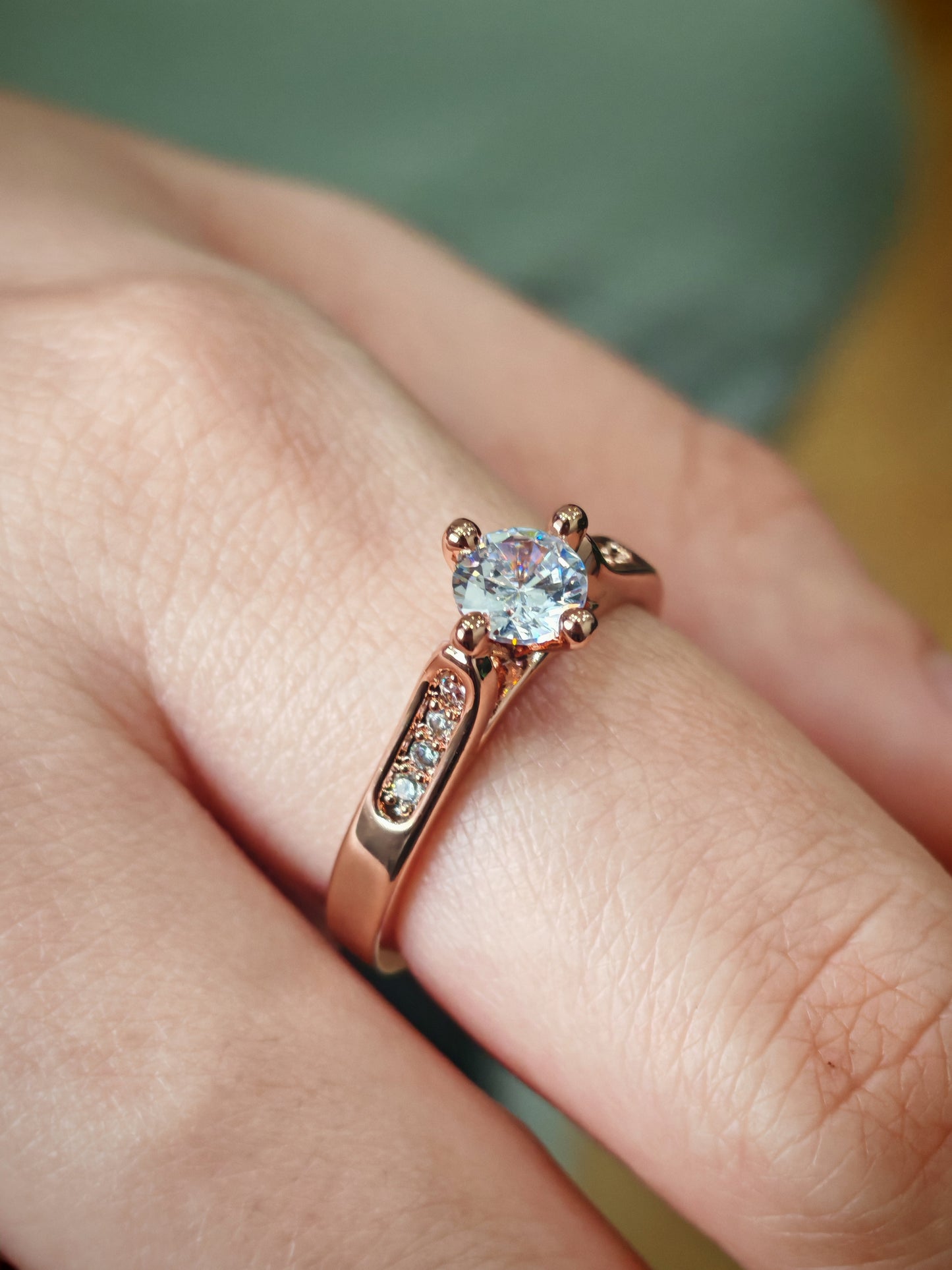 Златен дамски пръстен корона . обява номер 44