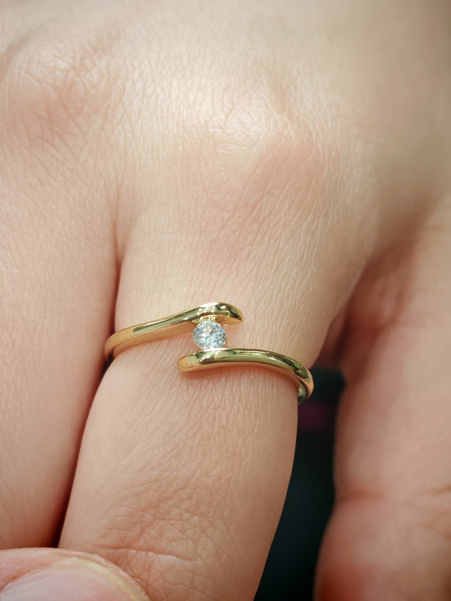 Златен дамски пръстен пламтяща любов. Обява номер 63