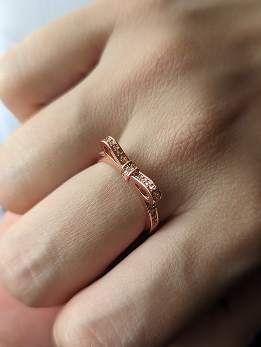 Дамски пръстен панделка розово злато