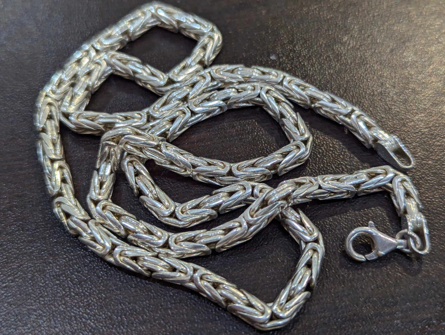 Масивен сребърен ланец кралска плетка 50 см 44 гр