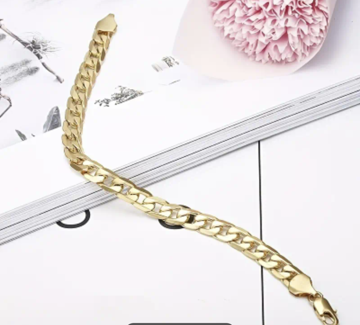 Златна масивна гривна унисекс