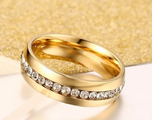 Златна халка с диаманти