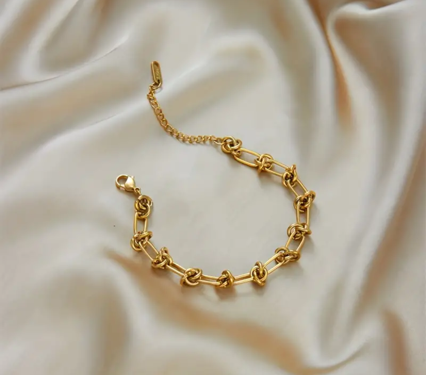 Страхотен дамски комплект ланец + гривна