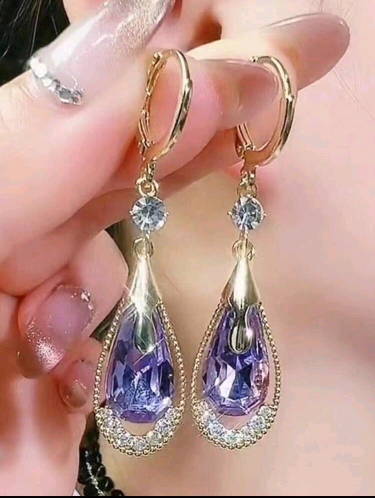 Златни дамски обеци Аметист