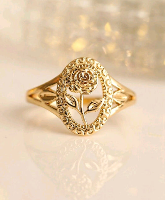 Златен дамски пръстен роза. Обява номер 8