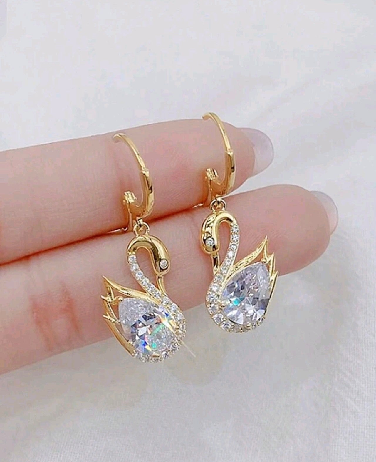 Златни дамски обеци лебеди. Обява номер 4