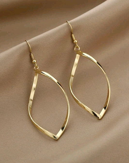 Златни дамски обеци от медицинско злато щ. Обява номер 22