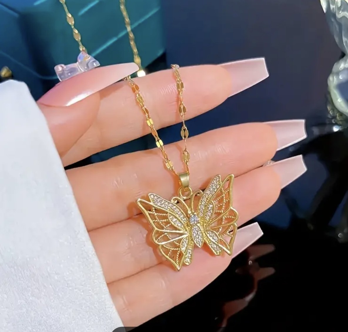 Златно дмако колие пеперуда. Обява номер 91