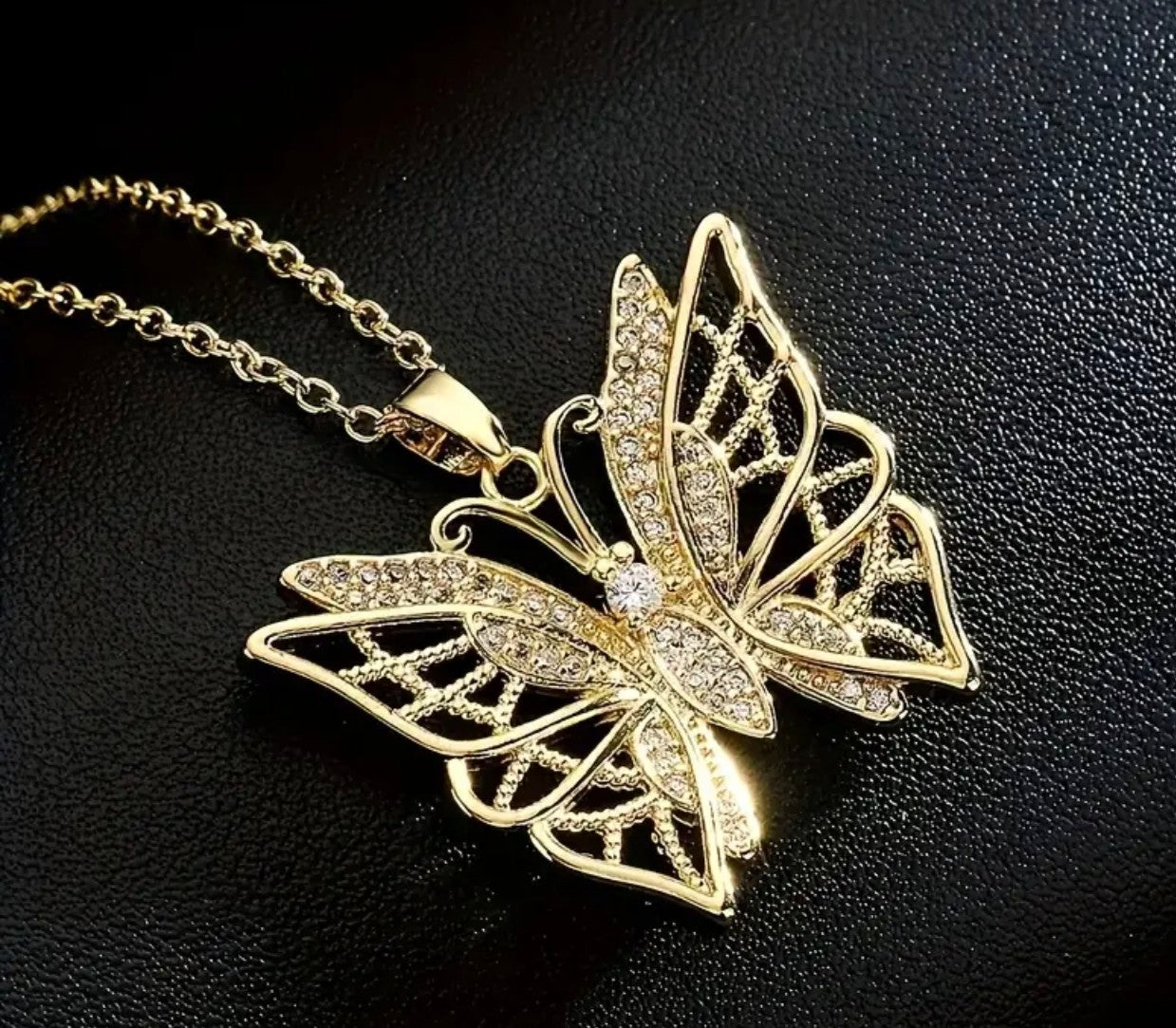 Златно дмако колие пеперуда. Обява номер 91