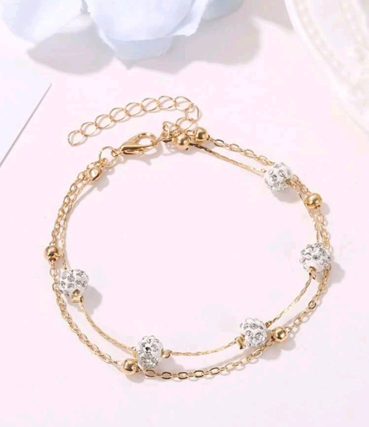 Златна дамска гривна за крак (глезен)