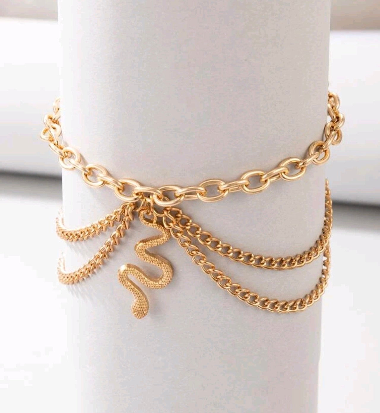 Златна дамска гривна за крак(глезен) със змия. Обява номер 77