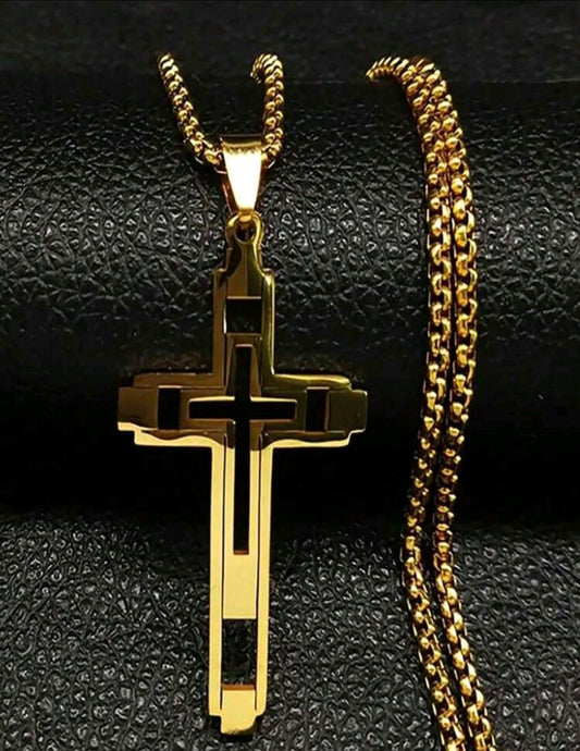 Масивен златен ланец с голяма висулка кръст. Изработен от медицинско злато. Обява номер 39