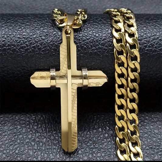 Златен ланец с висулка кръст. Обява номер 130