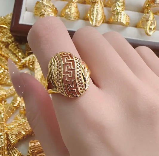 Златен дамски пръстен топка. Обява номер 4