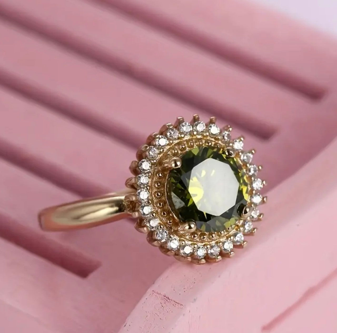 Златен Пръстен „Изумрудено сияние“