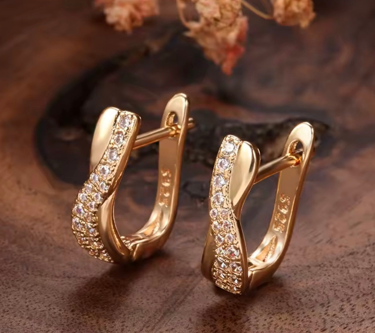 Златни дамски обеци с печат 585. Обява номер 60