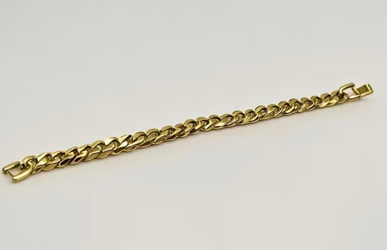 Супер масивна златна мъжка гривна 23 см 1см дебелина 33 грама. Обява номер 145