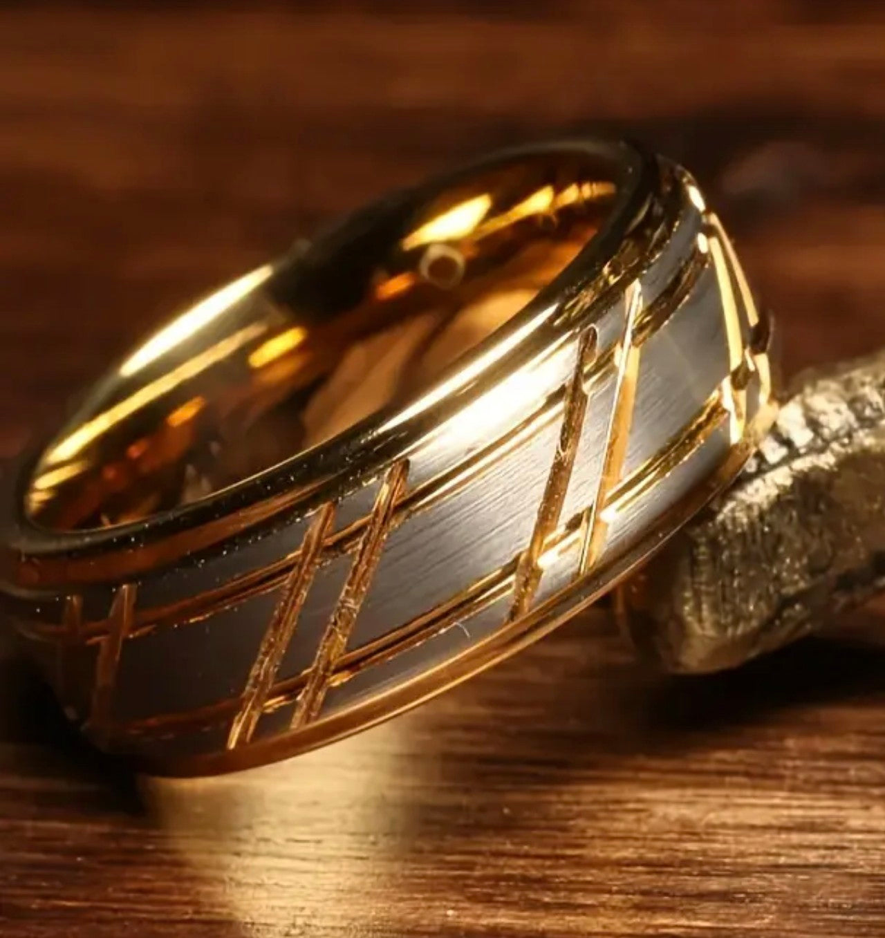 Златна халка бяло и жълто медицинско злато обява номер 106