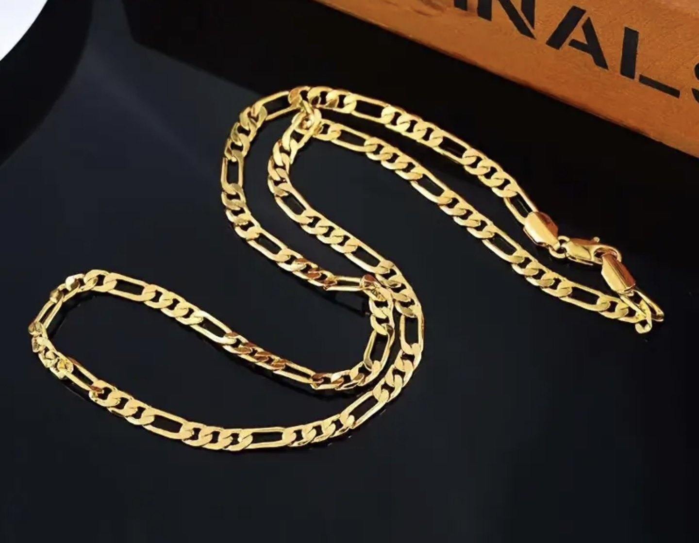 Златен ланец плетка картие