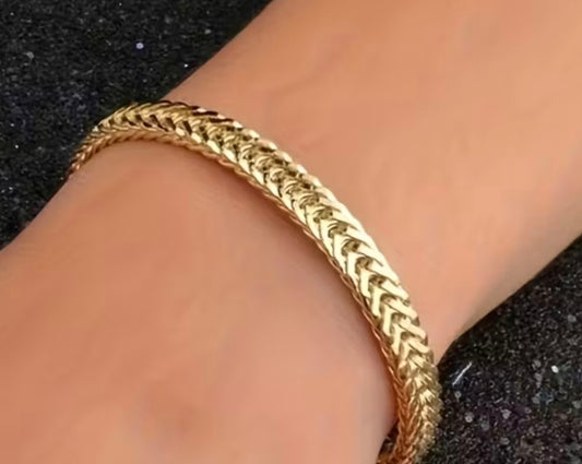 Златна дамска гривна 20 см обява номер 55