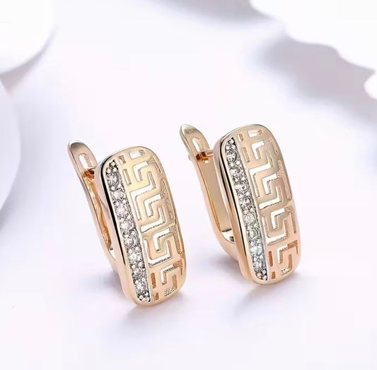 Златни дамски обеци гръцка шарка