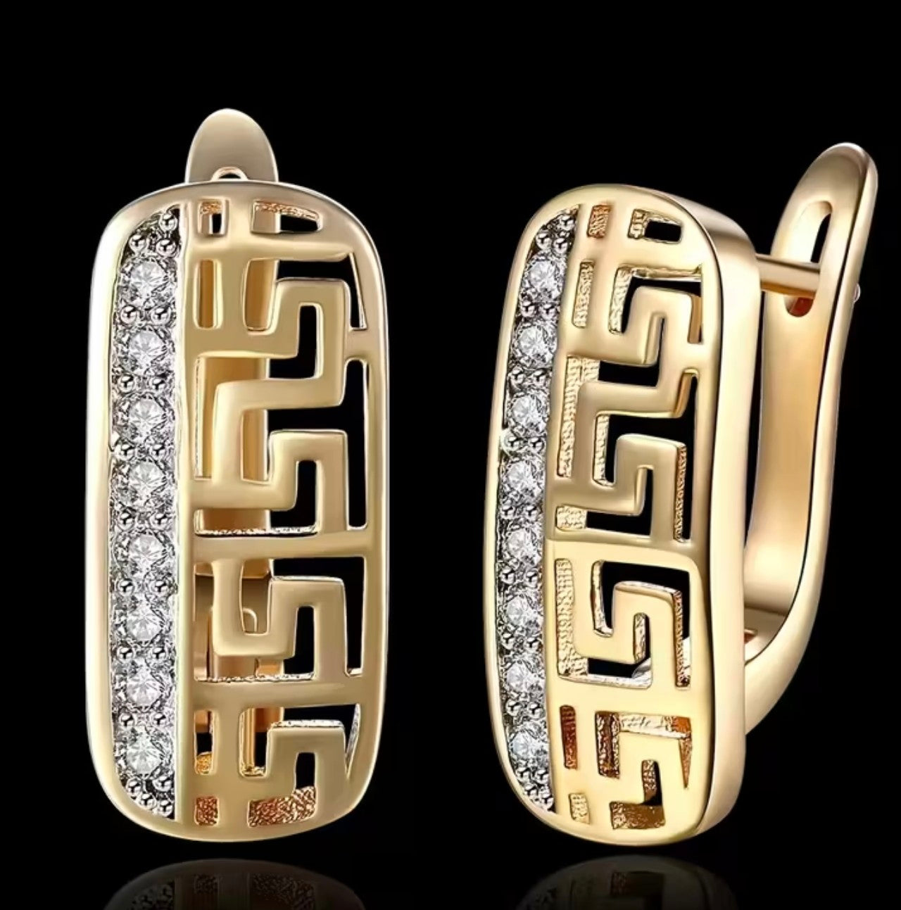 Златни дамски обеци гръцка шарка