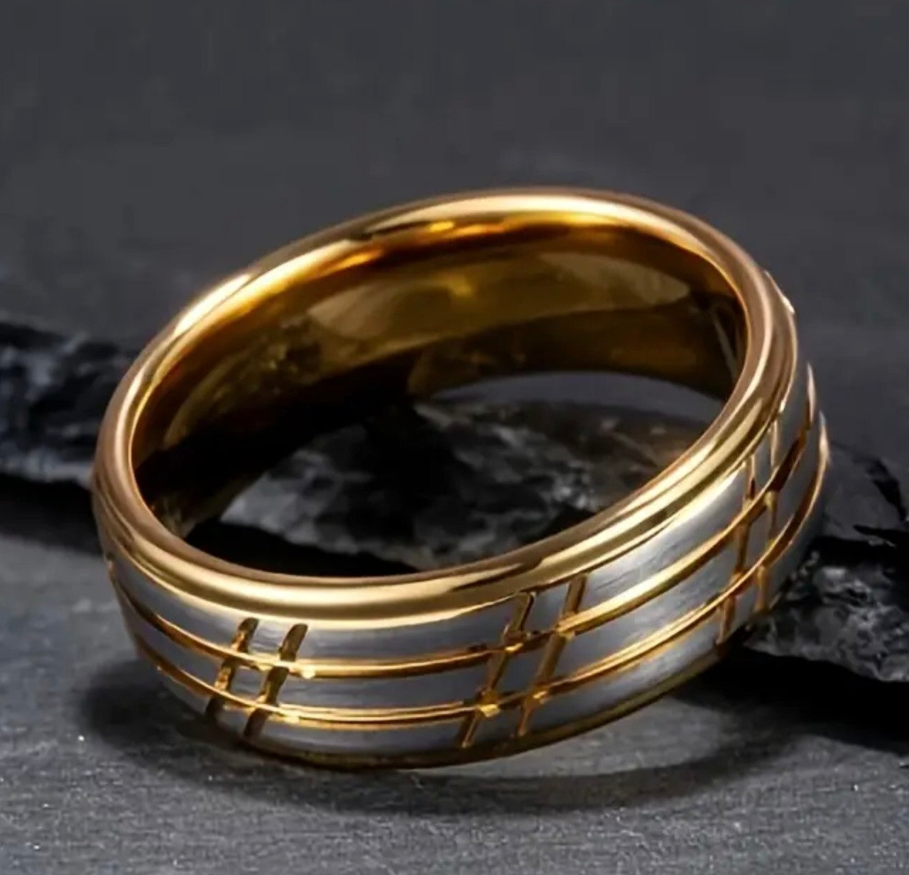 Златна халка бяло и жълто медицинско злато обява номер 106